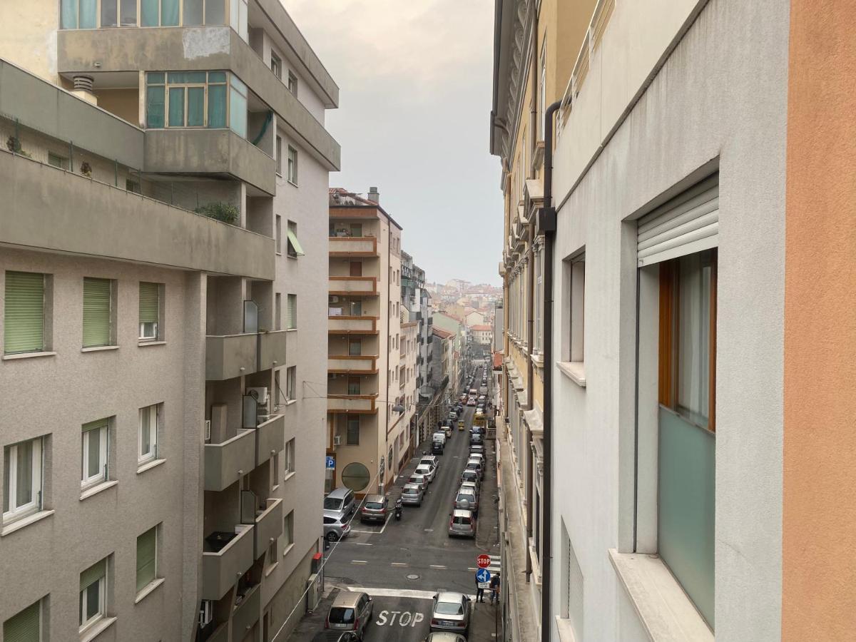 La Casa Di Giacomo Con Parcheggio Trieste Exterior foto